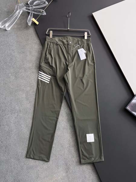 2025年9月1日入荷 新作Thom Browneスラックス...