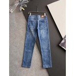 2025年9月1日入荷 新作Loeweジーパン高級なプレゼント/誕生日プレゼント/高品質/メンツ/記念品/ wenzhou工場