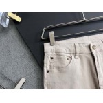 2025年9月1日入荷 新作Louis Vuittonジーパン高級なプレゼント/誕生日プレゼント/高品質/メンツ/記念品/ wenzhou工場