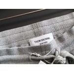 2025年9月1日入荷 新作Thom Browne半ズボン高級なプレゼント/誕生日プレゼント/高品質/メンツ/記念品/ wenzhou工場