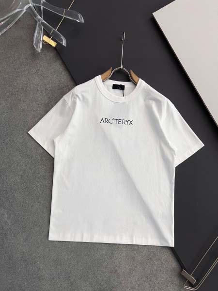 2025年9月2日入荷 新作ARCTERYX半袖 tシャツ高...