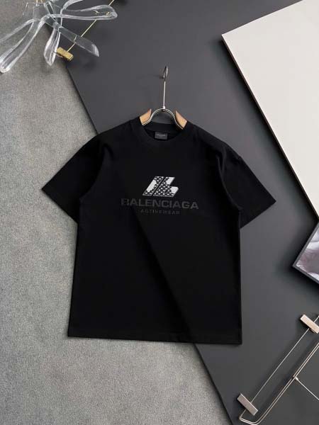 2025年9月2日入荷 新作Balenciaga半袖 tシャ...