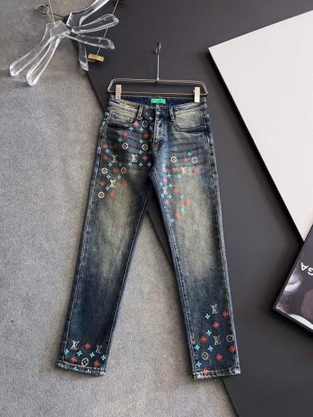 2025年9月2日入荷 新作Louis Vuittonジーパ...