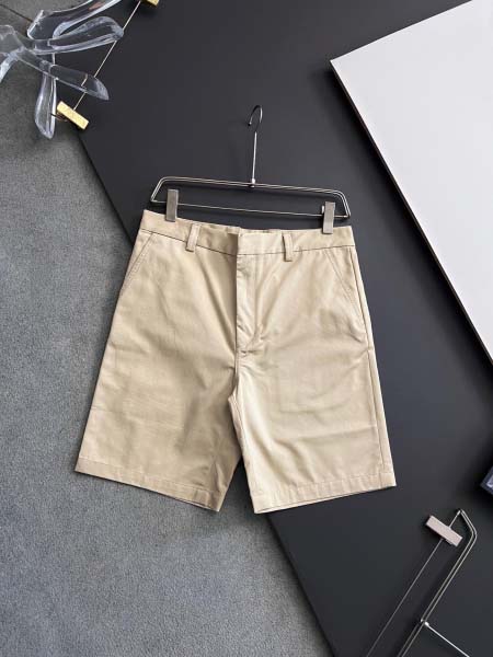 2025年9月3日入荷 新作Gucci半ズボン高級なプレゼン...