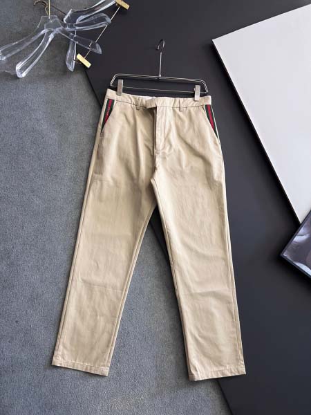 2025年9月3日入荷 新作Gucciズボン高級なプレゼント...