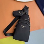 2025年9月4日入荷新作Prada/人気/本革/バッグ 人気 おすすめ 父の日 誕生日/ギフト プレゼント 結婚式男友達の誕生日プレゼント