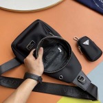 2025年9月4日入荷新作Prada/人気/本革/バッグ 人気 おすすめ 父の日 誕生日/ギフト プレゼント 結婚式男友達の誕生日プレゼント