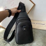 2025年9月4日入荷新作Louis Vuitton/人気/本革/バッグ 人気 おすすめ 父の日 誕生日/ギフト プレゼント 結婚式男友達の誕生日プレゼント
