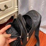 2025年9月5日入荷新作Gucci /人気/本革/バッグ 人気 おすすめ 父の日 誕生日/ギフト プレゼント 結婚式男友達の誕生日プレゼント