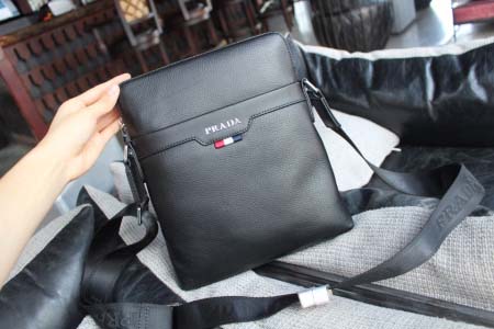 2025年9月5日入荷新作Prada/人気/本革/バッグ 人...