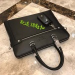 2025年9月5日入荷新作Prada/人気/本革/バッグ 人気 おすすめ 父の日 誕生日/ギフト プレゼント 結婚式男友達の誕生日プレゼント