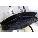 2025年9月5日入荷新作Prada/人気/本革/バッグ 人気 おすすめ 父の日 誕生日/ギフト プレゼント 結婚式男友達の誕生日プレゼント