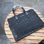 2025年9月5日入荷新作Burberry/人気/本革/バッグ 人気 おすすめ 父の日 誕生日/ギフト プレゼント 結婚式男友達の誕生日プレゼント