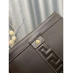 2025年9月5日入荷新作Versace /人気/本革/バッグ 人気 おすすめ 父の日 誕生日/ギフト プレゼント 結婚式男友達の誕生日プレゼント