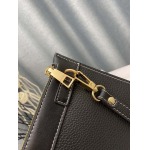 2025年9月5日入荷新作Versace /人気/本革/バッグ 人気 おすすめ 父の日 誕生日/ギフト プレゼント 結婚式男友達の誕生日プレゼント