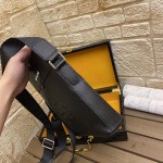 2025年9月8日入荷新作VERSACE /人気/本革/バッグ 人気 おすすめ 父の日 誕生日/ギフト プレゼント 結婚式男友達の誕生日プレゼント