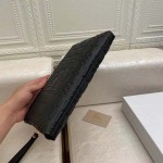 2025年9月8日入荷新作Burberry/人気/本革/バッグ 人気 おすすめ 父の日 誕生日/ギフト プレゼント 結婚式男友達の誕生日プレゼント