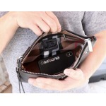 2025年9月8日入荷新作Burberry/人気/本革/バッグ 人気 おすすめ 父の日 誕生日/ギフト プレゼント 結婚式男友達の誕生日プレゼント