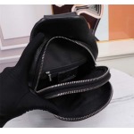 2025年9月8日入荷新作VERSACE /人気/本革/バッグ 人気 おすすめ 父の日 誕生日/ギフト プレゼント 結婚式男友達の誕生日プレゼント