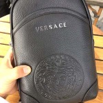 2025年9月8日入荷新作VERSACE /人気/本革/バッグ 人気 おすすめ 父の日 誕生日/ギフト プレゼント 結婚式男友達の誕生日プレゼント