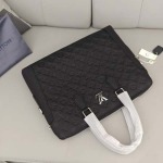 2025年9月8日入荷新作LOUIS VUITTON/人気/本革/バッグ 人気 おすすめ 父の日 誕生日/ギフト プレゼント 結婚式男友達の誕生日プレゼント