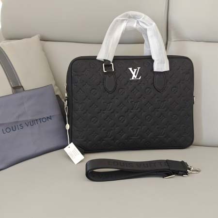 2025年9月8日入荷新作LOUIS VUITTON/人気/本革/バッグ 人気 おすすめ 父の日 誕生日/ギフト プレゼント 結婚式男友達の誕生日プレゼント