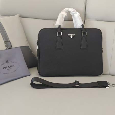 2025年9月8日入荷新作PRADA/人気/本革/バッグ 人気 おすすめ 父の日 誕生日/ギフト プレゼント 結婚式男友達の誕生日プレゼント