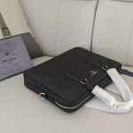 2025年9月8日入荷新作PRADA/人気/本革/バッグ 人気 おすすめ 父の日 誕生日/ギフト プレゼント 結婚式男友達の誕生日プレゼント