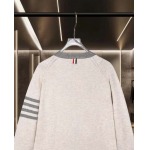 2025年9月11日入荷秋冬新作Thom Browne ニットカーディガン  高品質人気商品/誕生日プレゼント/FF工場