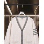2025年9月11日入荷秋冬新作Thom Browne ニットカーディガン  高品質人気商品/誕生日プレゼント/FF工場