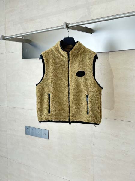 2025年9月15日入荷秋冬新作Burberryタンクトップ...