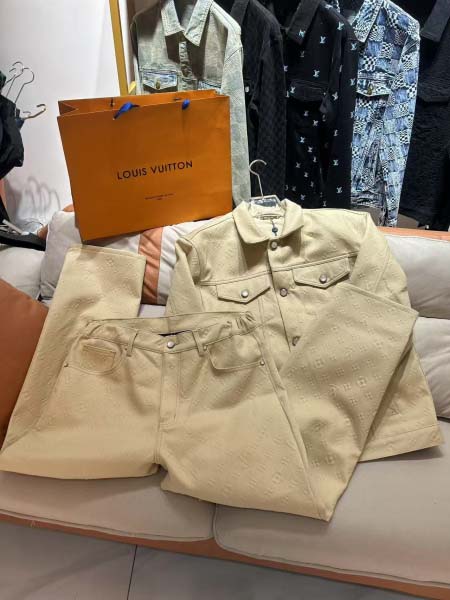 2025年9月16日入荷秋冬新作LOUIS VUTTON上下...