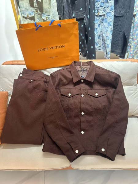 2025年9月16日入荷秋冬新作LOUIS VUTTON上下...