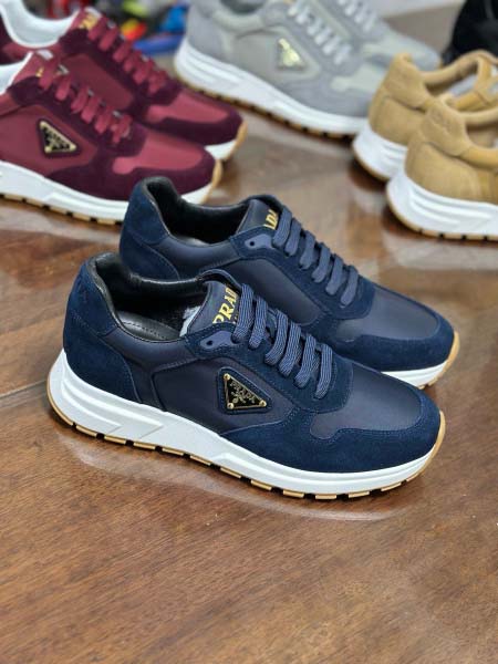 2025年9月17日入荷新品Pradaカジュアルシューズ/ス...