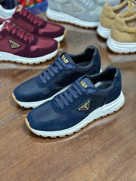 2025年9月17日入荷新品Pradaカジュアルシューズ/ス...