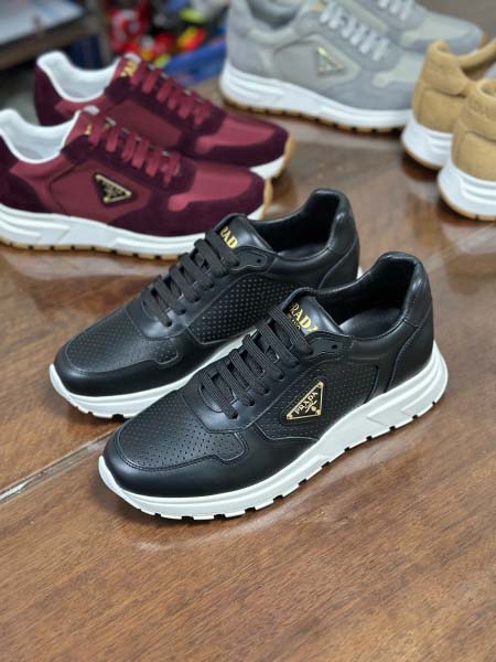 2025年9月17日入荷新品Pradaカジュアルシューズ/ス...