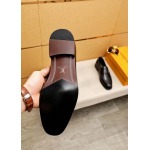 2025年9月19日入荷新品LOUIS VUITTONカジュアルシューズ/スニーカー｜メンズ靴人気本革製ギフト/誕生日/XG工場