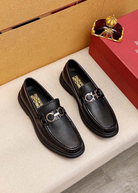 2025年9月19日入荷新品Ferragamoカジュアルシュ...