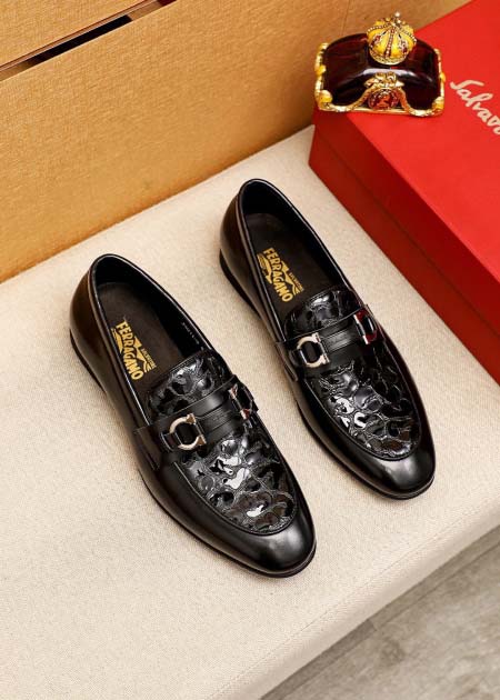 2025年9月19日入荷新品Ferragamoカジュアルシュ...