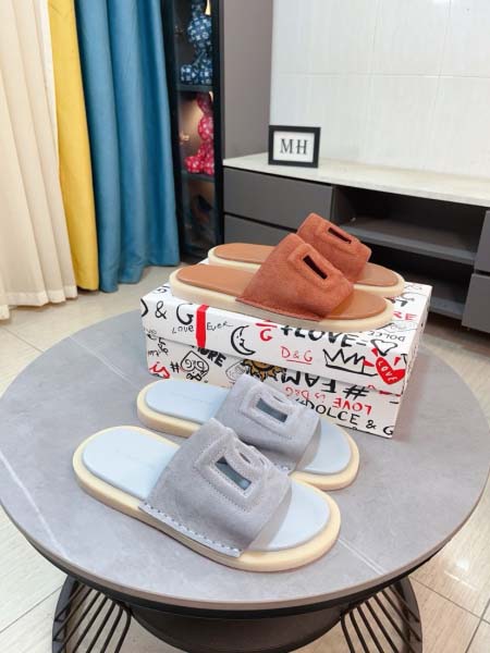 2025年9月19日入荷新品Dolce＆Gabbanaカジュ...