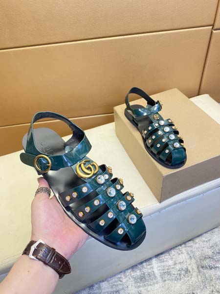 2025年9月20日入荷新品Gucciカジュアルシューズ/ス...