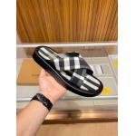 2025年9月20日入荷新品Burberryカジュアルシューズ/スニーカー｜メンズ靴人気本革製ギフト/誕生日/TL工場