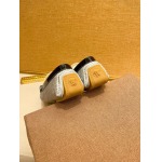 2025年9月22日入荷新品Versaceカジュアルシューズ/スニーカー｜メンズ靴人気本革製ギフト/誕生日/TL工場