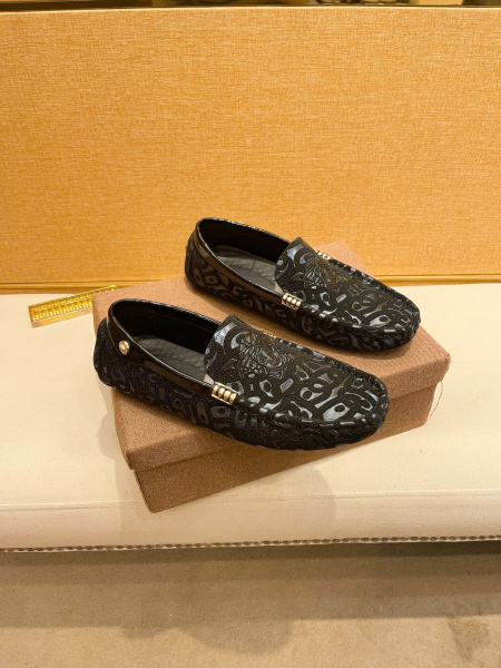 2025年9月22日入荷新品Versaceカジュアルシューズ...