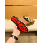 2025年9月22日入荷新品Versaceカジュアルシューズ/スニーカー｜メンズ靴人気本革製ギフト/誕生日/TL工場