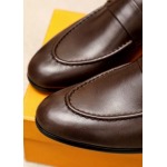 2025年9月22日入荷新品LOUIS VUITTONカジュアルシューズ/スニーカー｜メンズ靴人気本革製ギフト/誕生日/TL工場