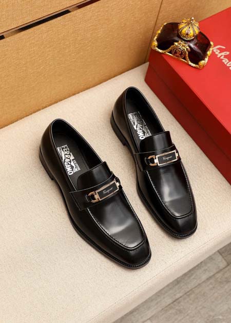 2025年9月22日入荷新品Ferragamoカジュアルシュ...