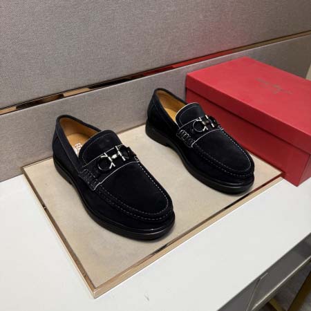 2025年9月23日入荷新品Ferragamoカジュアルシュ...