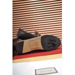 2025年9月23日入荷新品GUCCIカジュアルシューズ/スニーカー｜メンズ靴人気本革製ギフト/誕生日/TL工場