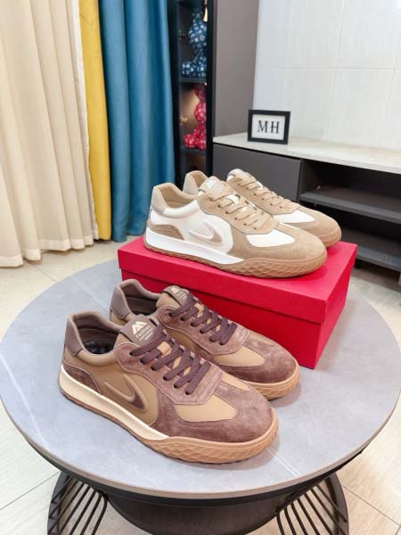 2025年9月23日入荷新品Ferragamoカジュアルシュ...